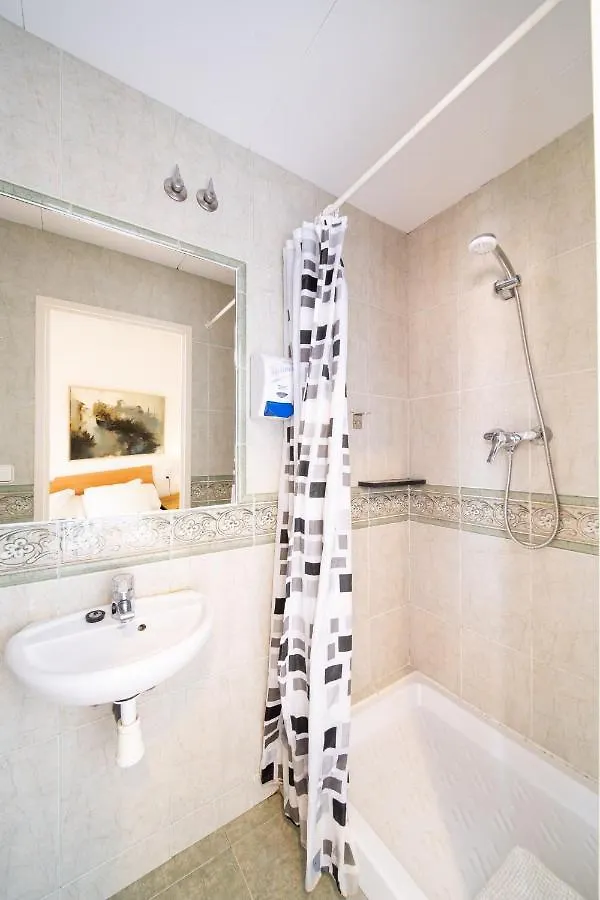 Guest house Sitges Beach Hostal