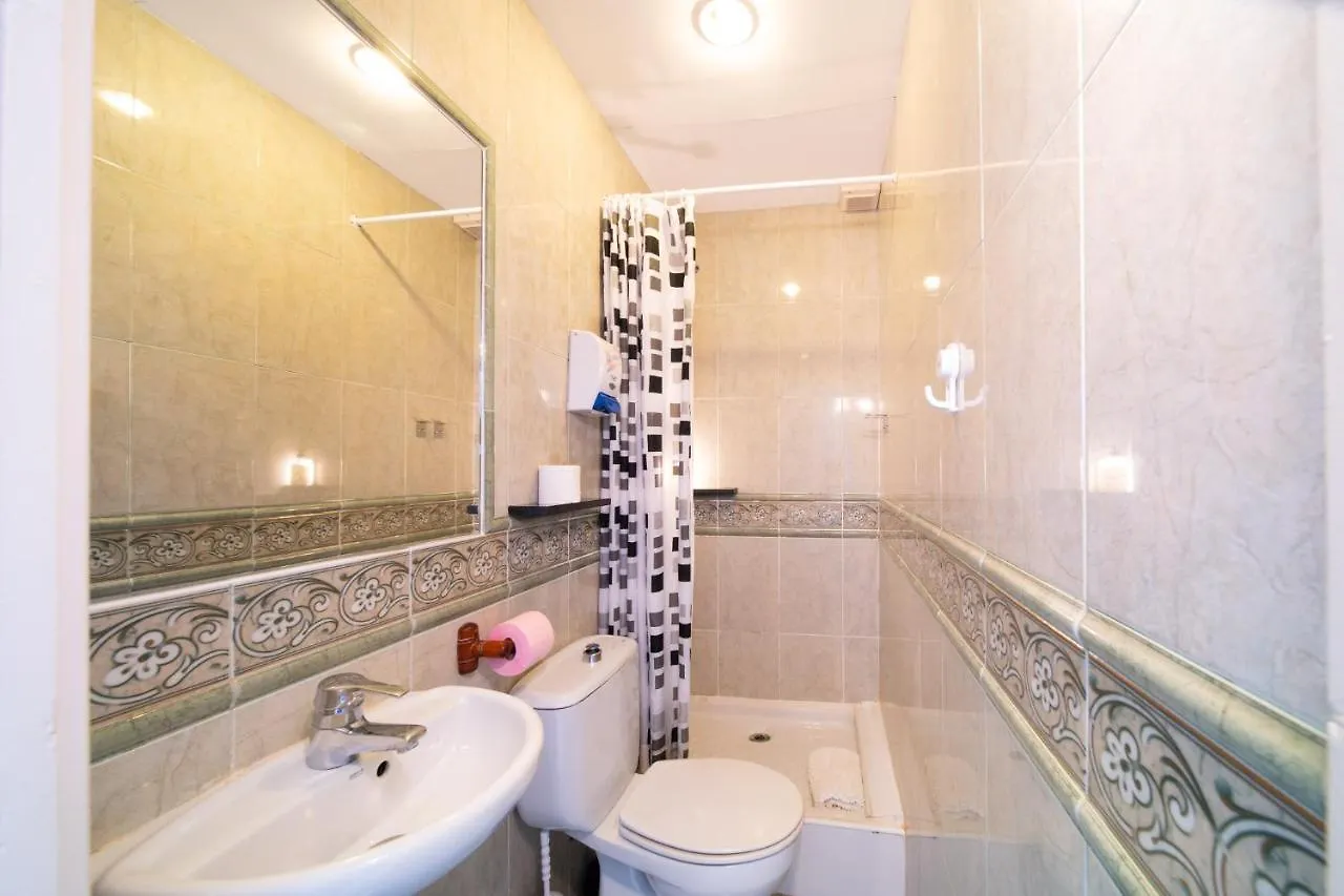 Sitges Beach Hostal Bonanza